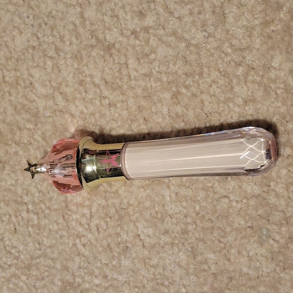 Jeffree star magic star concealer
